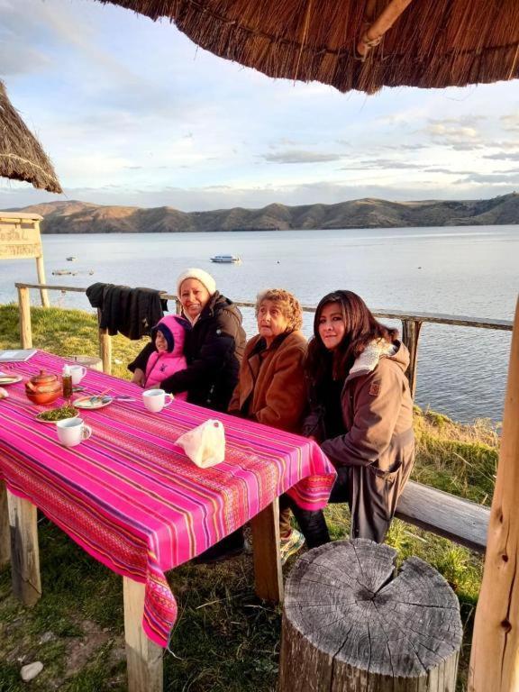 Hostal Luna Del Titikaka En Isla De La Luna Bolivia Isla de la Luna Exterior foto